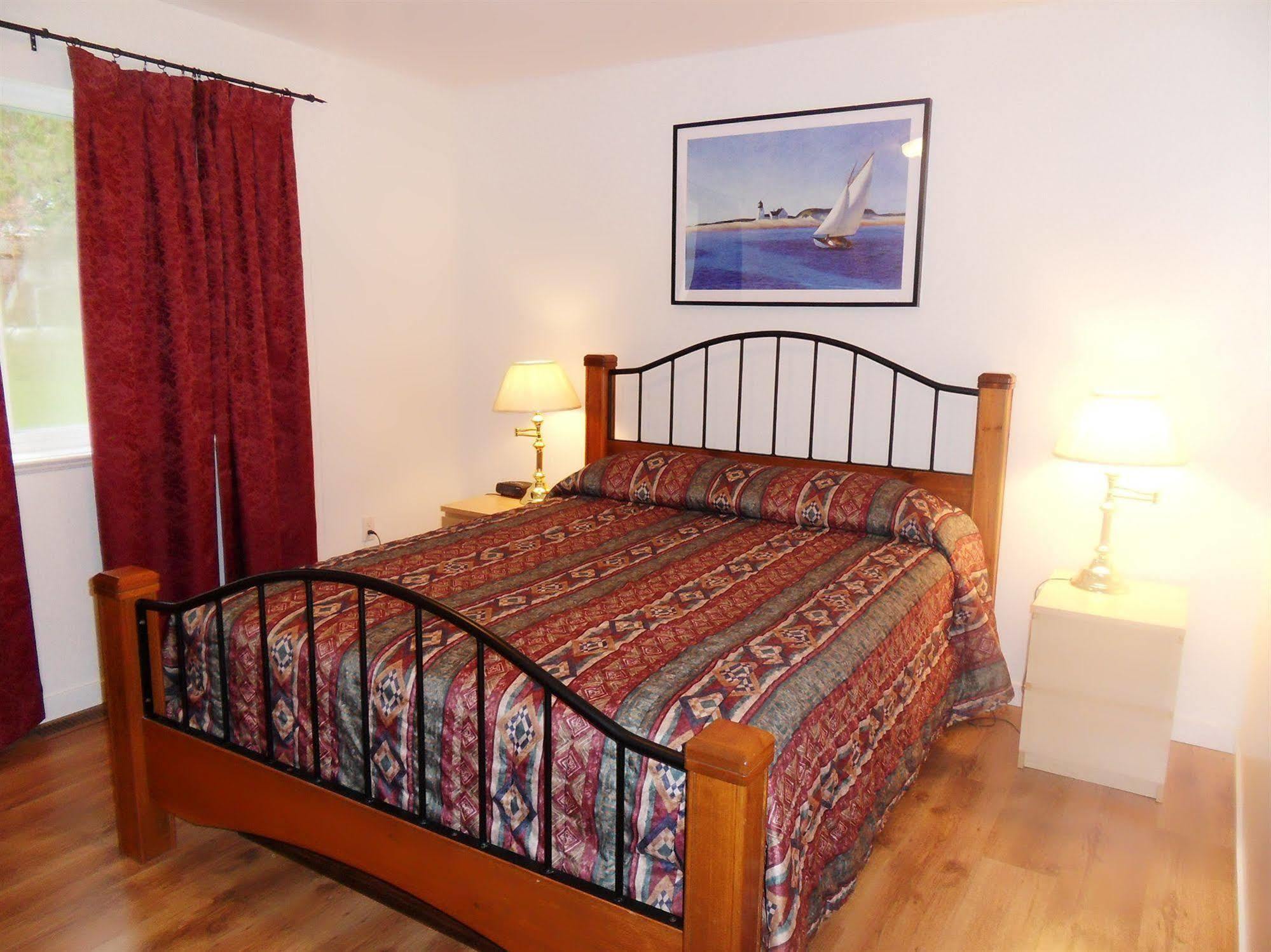The Hitching Post Motel Пембъртън Екстериор снимка