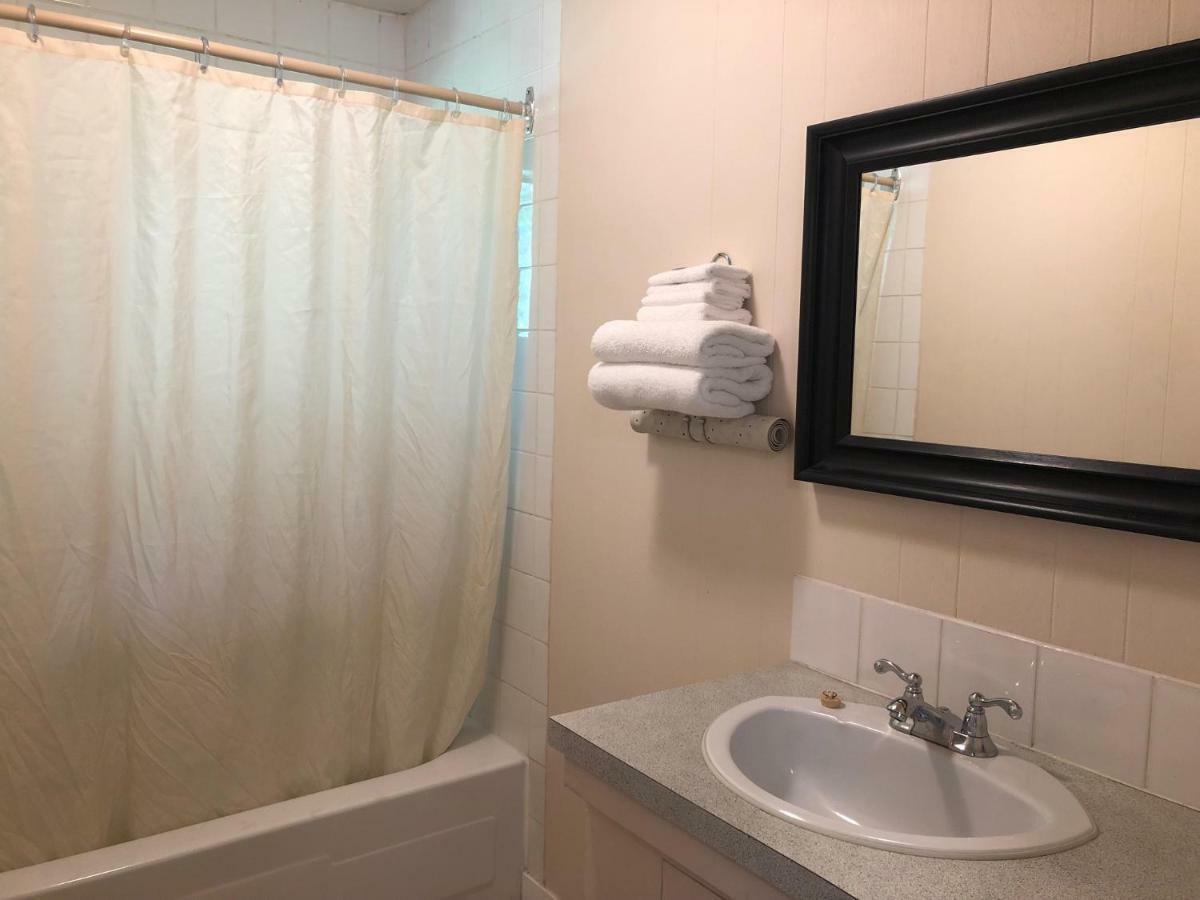 The Hitching Post Motel Пембъртън Екстериор снимка